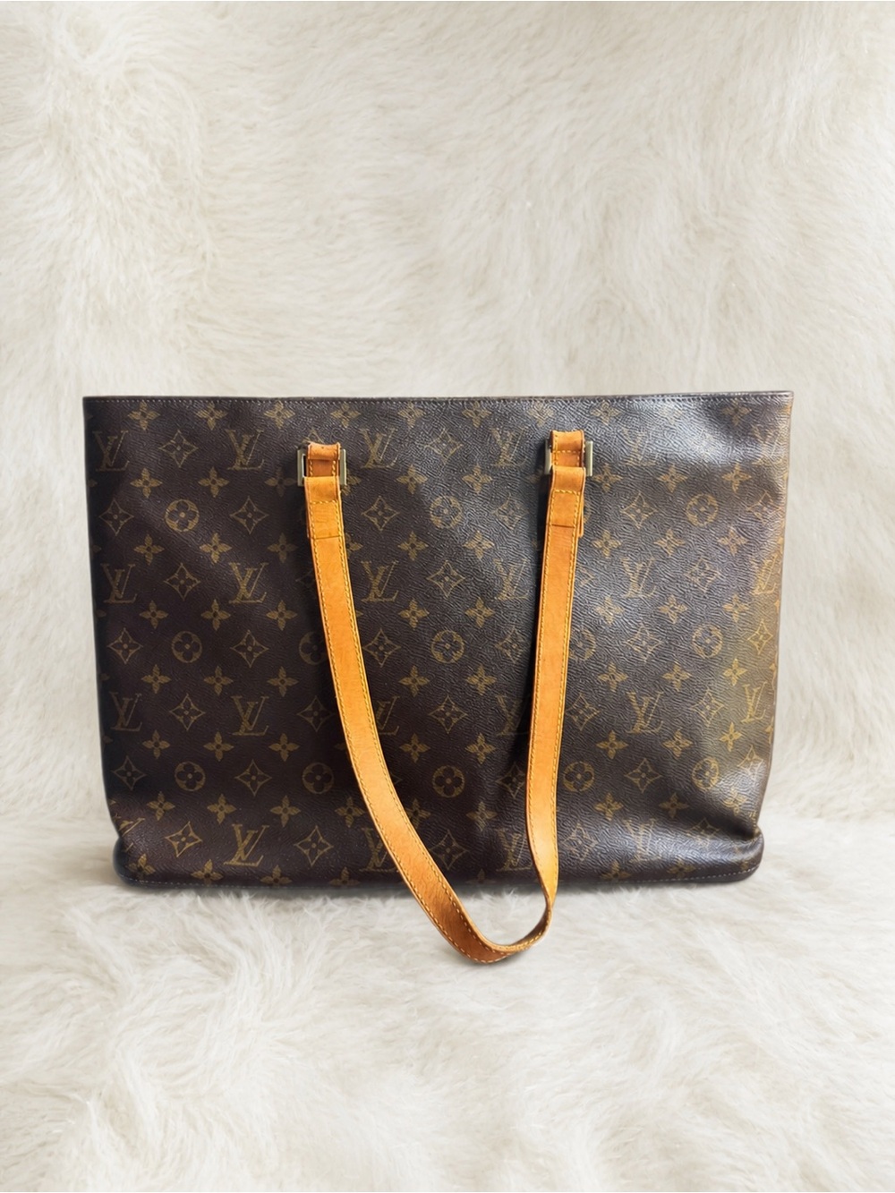 Authentic Louis Vuitton Luco Tote MM